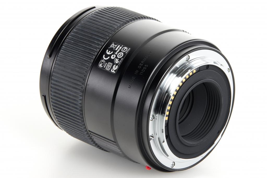 Leica Summarit-S 11055 2,5/70mm Asph. - with one year of guarantee Leica Summarit-S 11055 2,5/70mm Asph. - with one year of guarantee