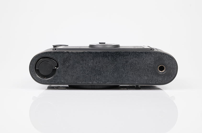 LEICA M6, BLACK CHROME-PLATED