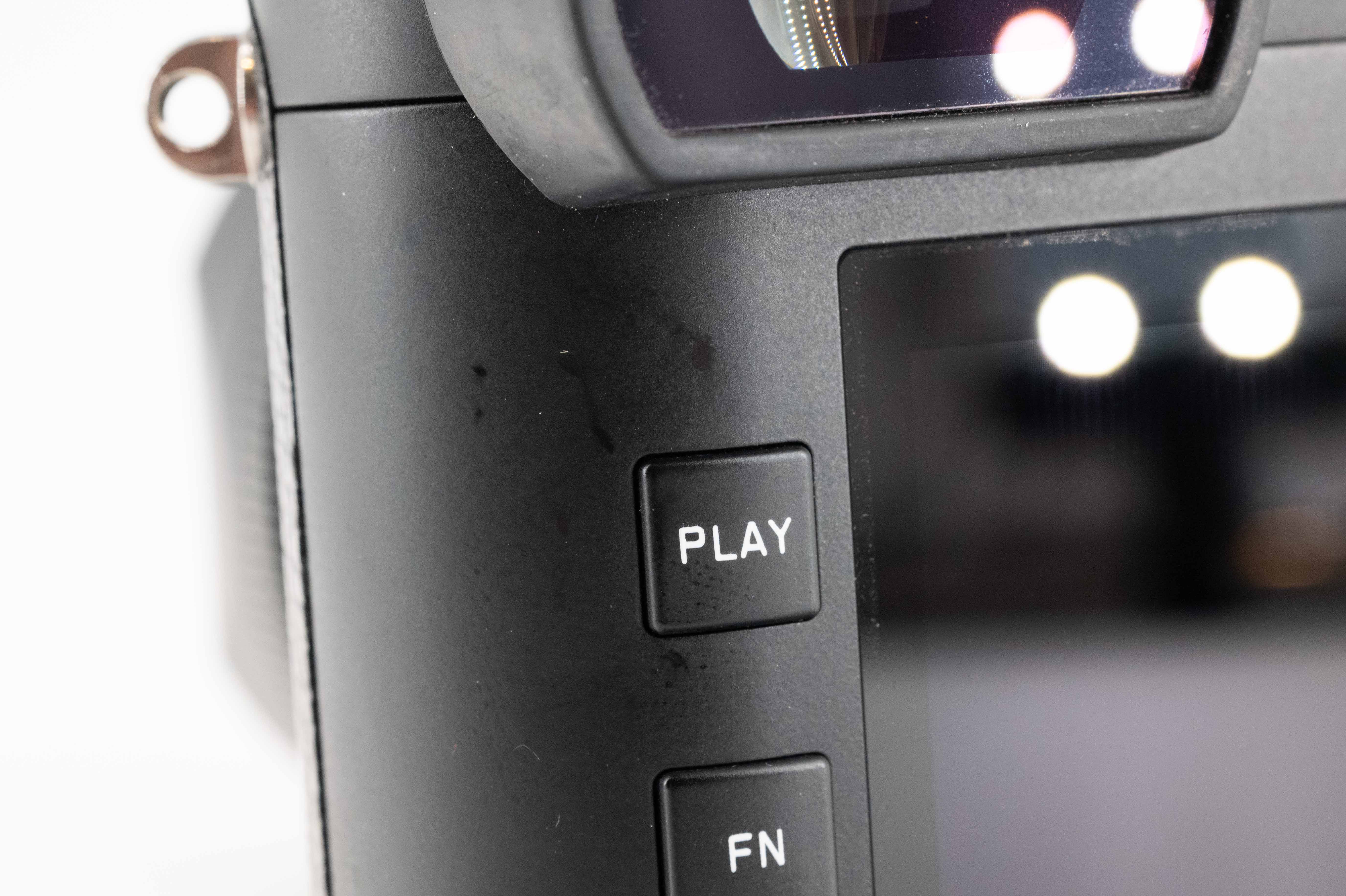 Leica Q2 Monochrom 19055