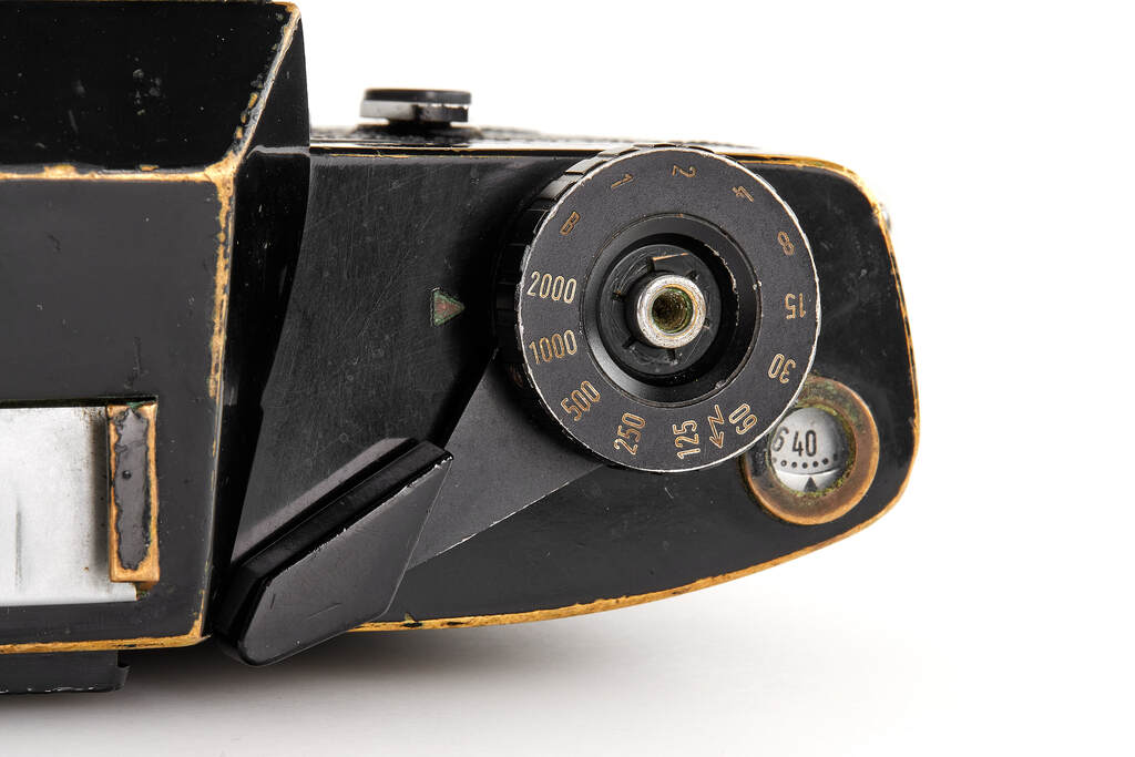 Leicaflex SL black paint outfit