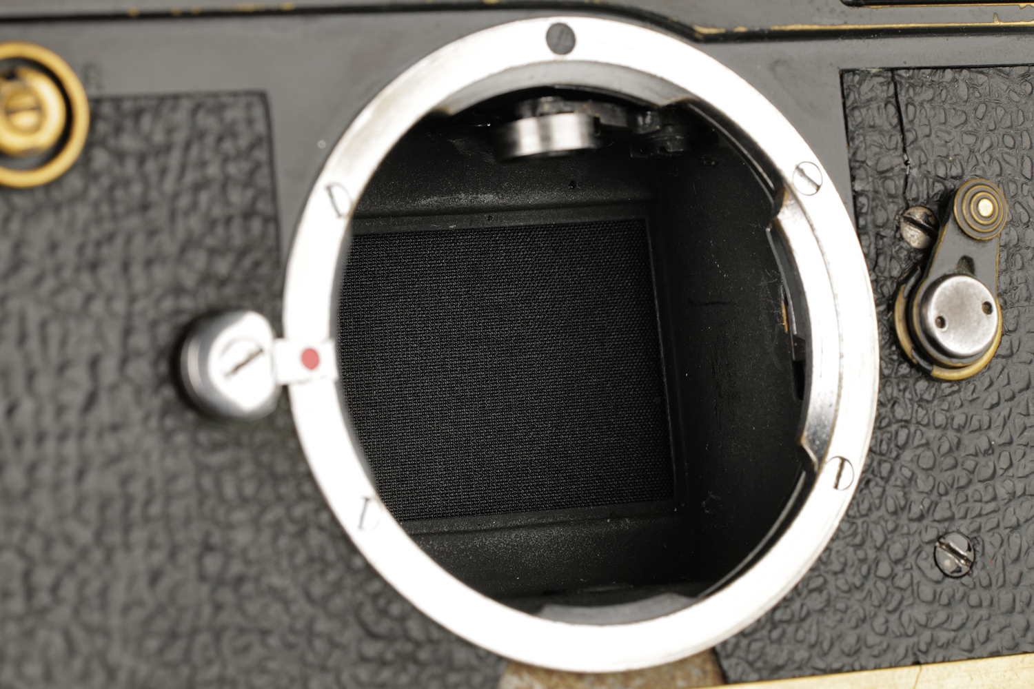 Leica M2 black paint Button Rewind