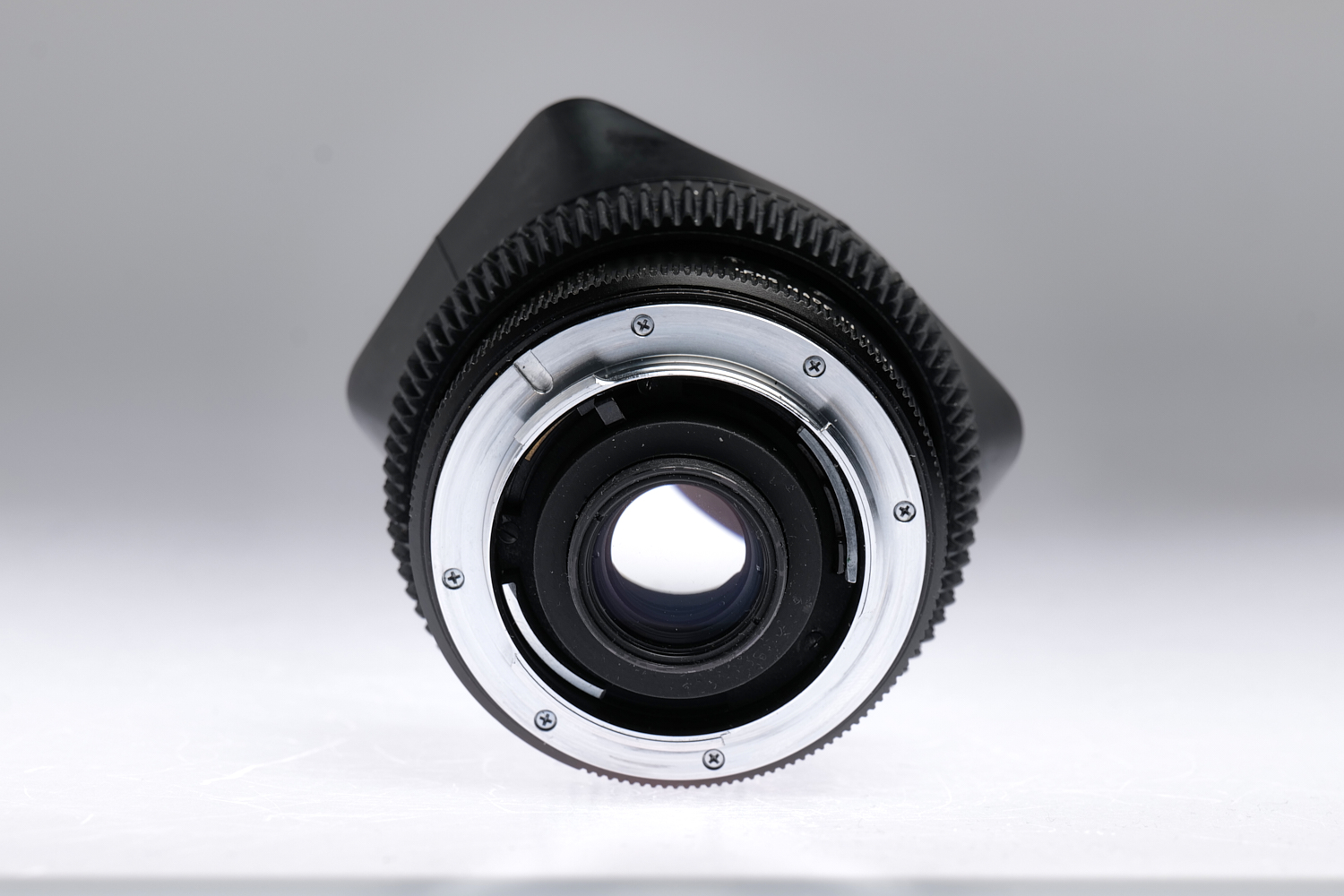 Leica Elamarit-R 2,8/24mm Leica Elamarit-R 2,8/24mm