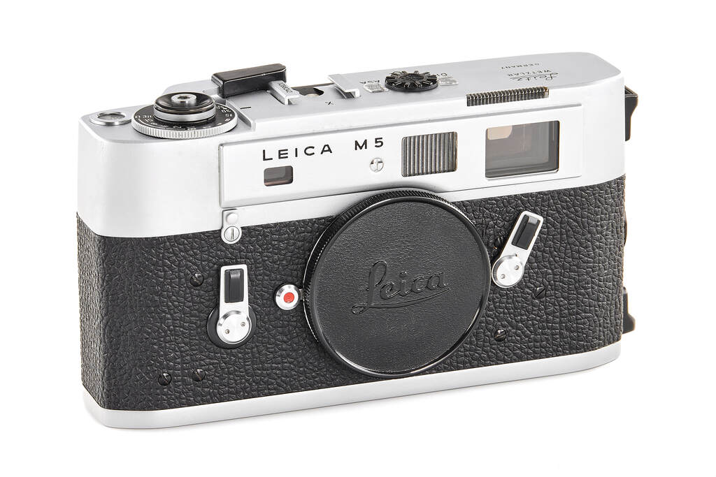 Leica M5 chrome 2-lug