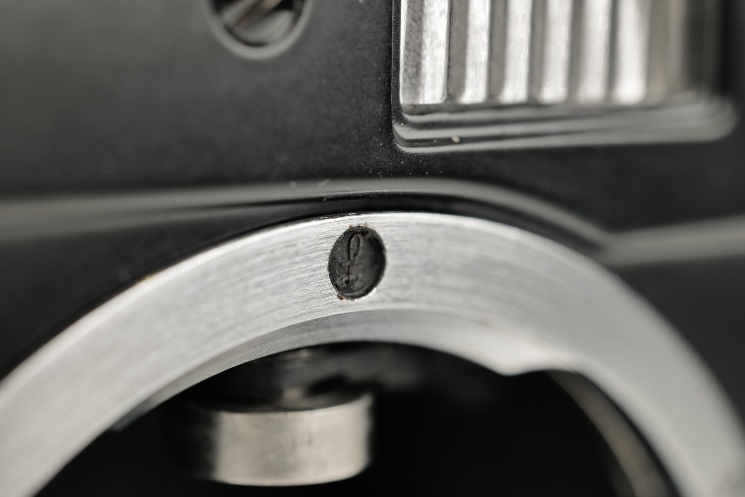 Leica M2, black paint