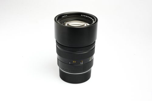 LEICA SUMMICRON-M 1:2/90 MM