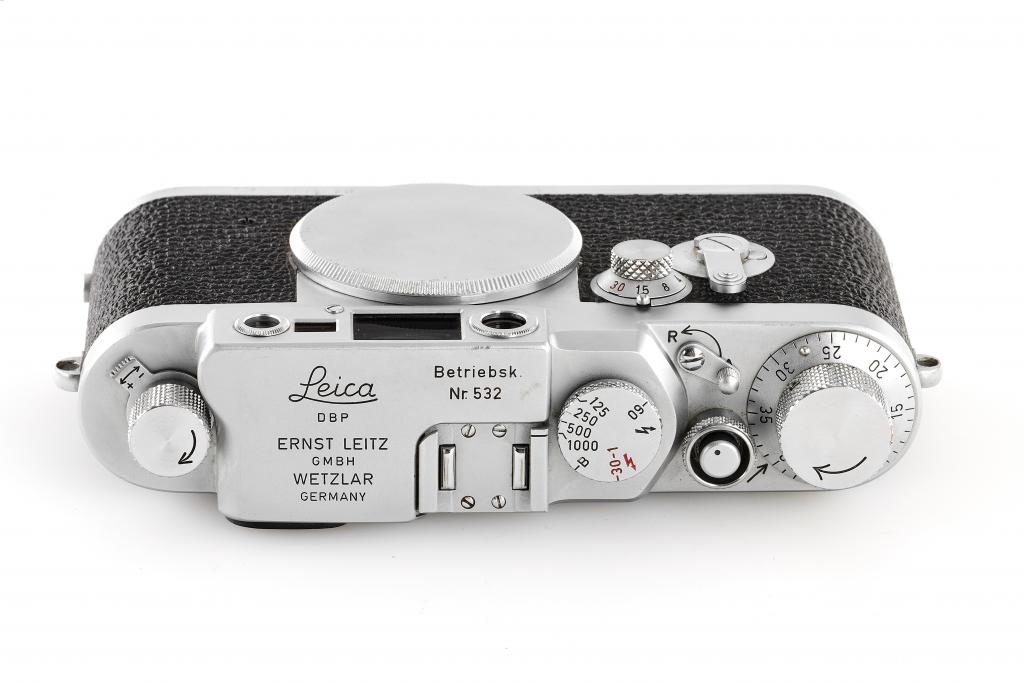 Leica IIIg "Bertirebskamera"