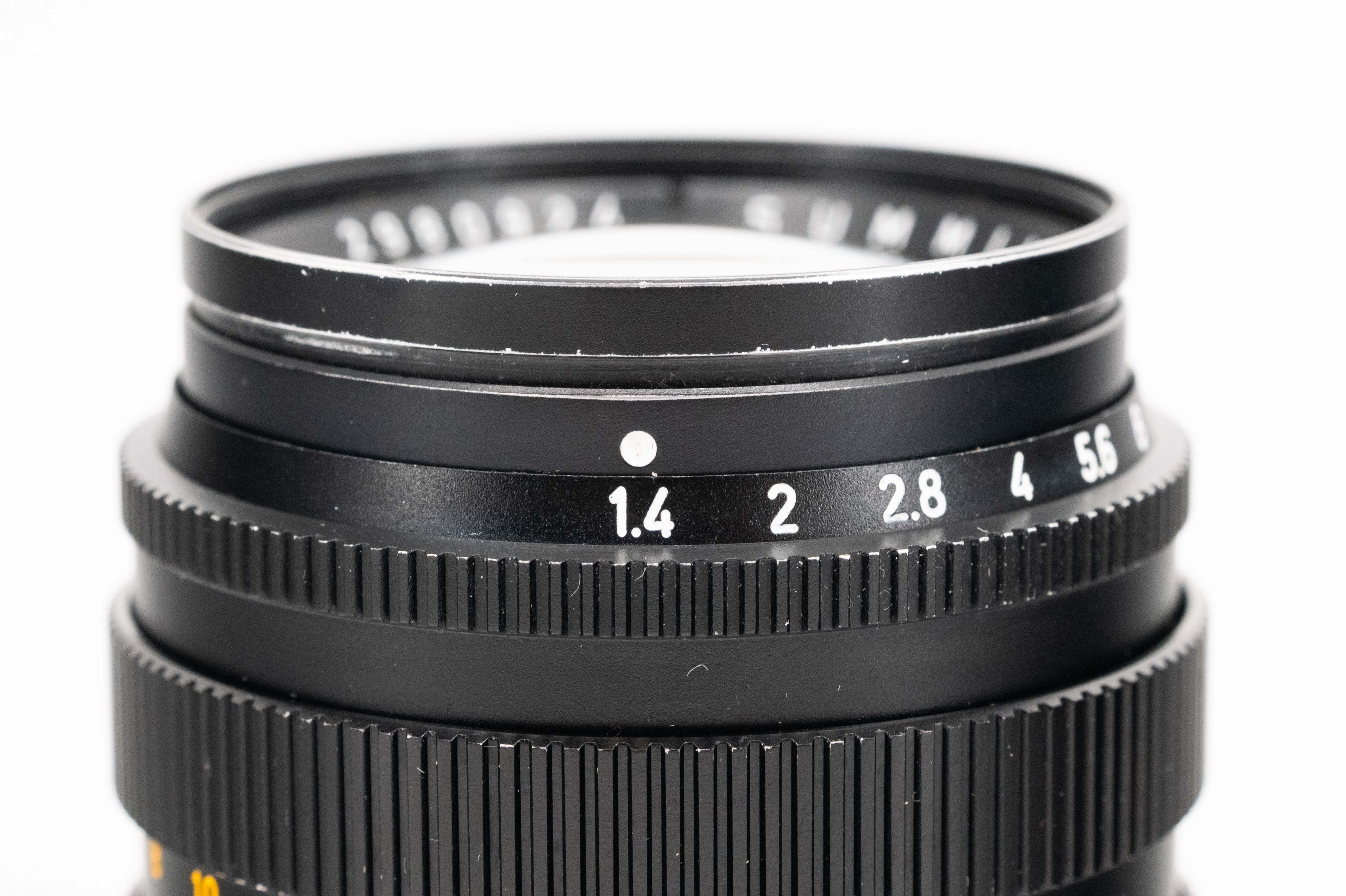 Leica Summilux-M 50mm f/1.4 Black 11114