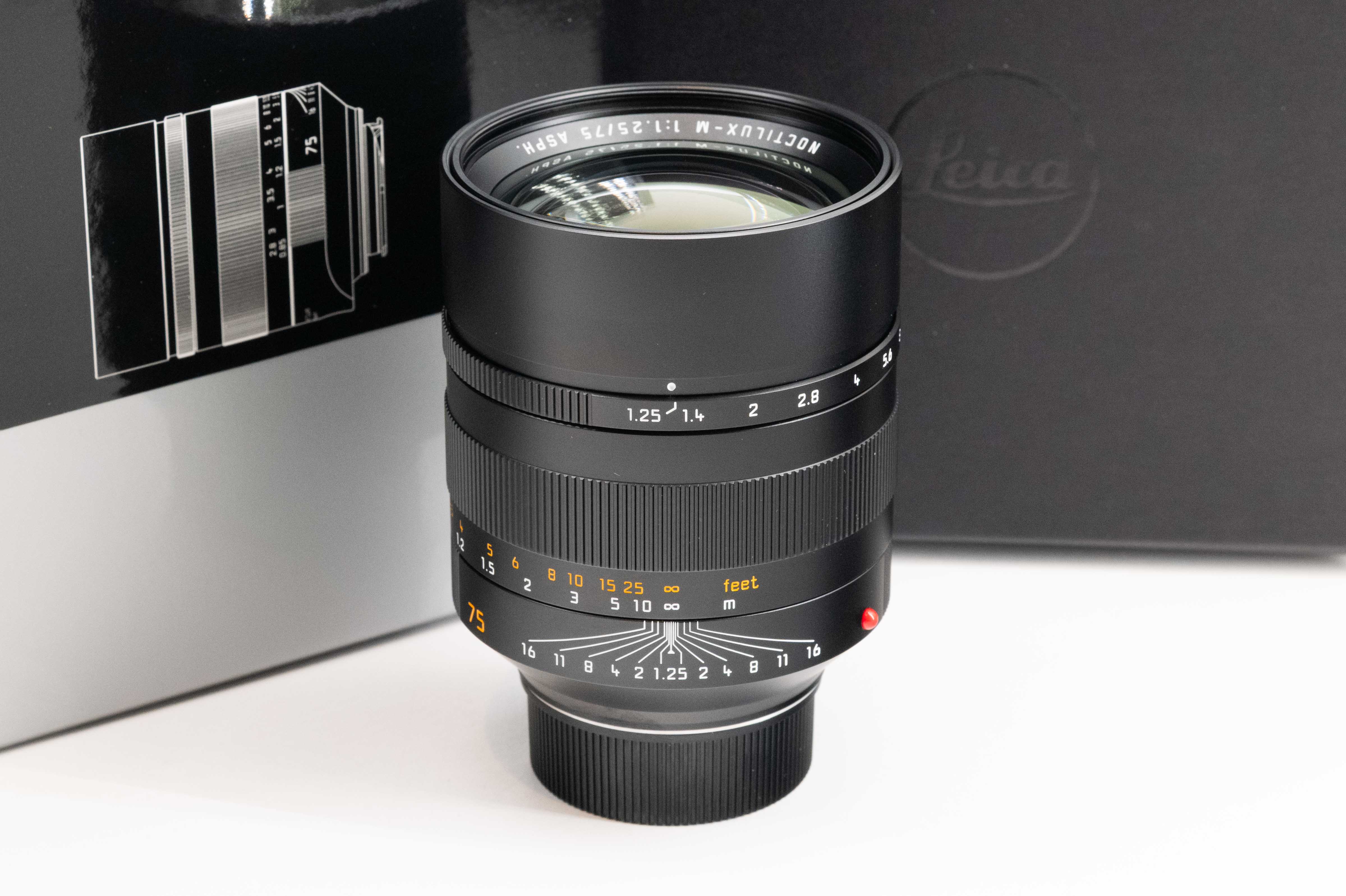 Leica Noctilux-M 75mm f/1.25 ASPH 11676