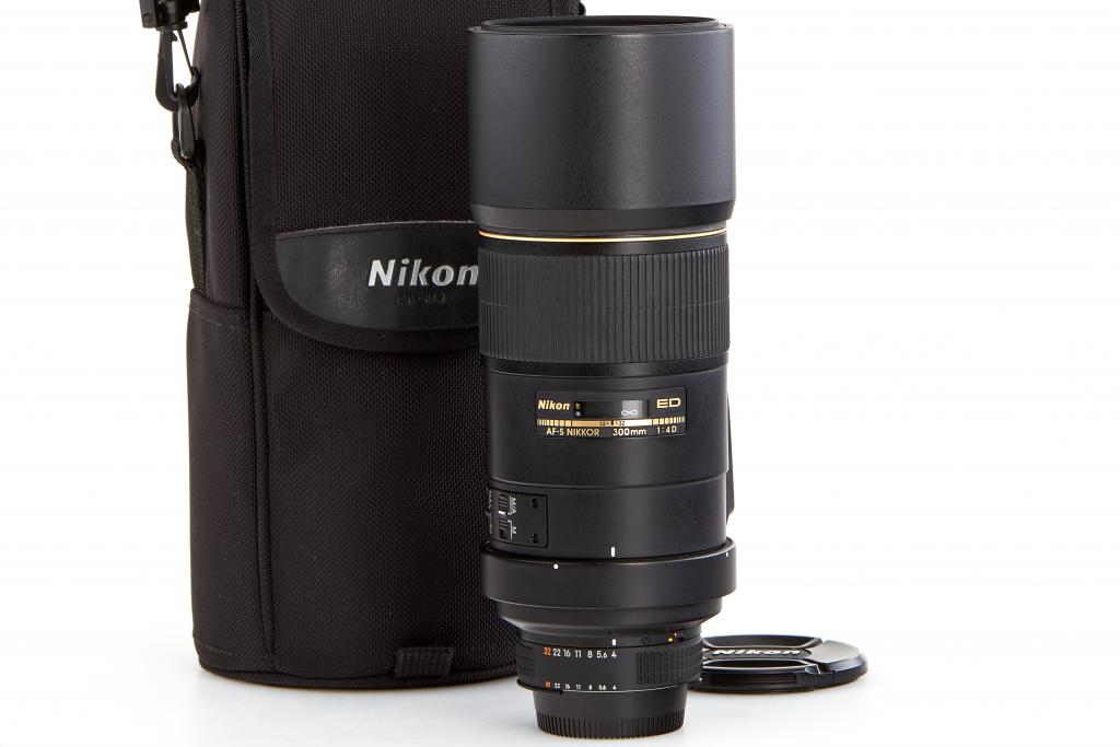 Nikon AF-S 300/4 D ED SWM IF