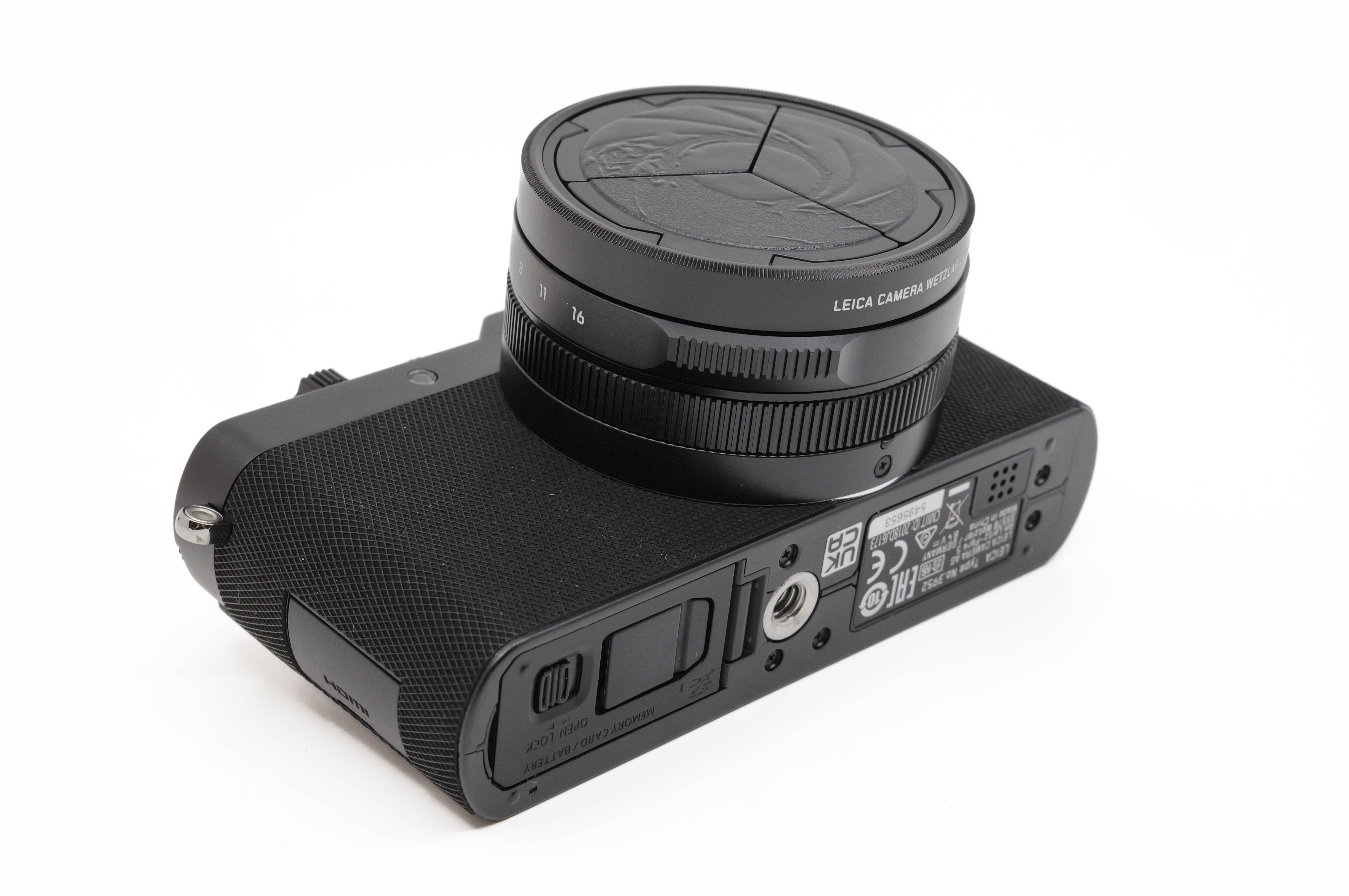 D-LUX 7 SPECIAL EDITION "007"