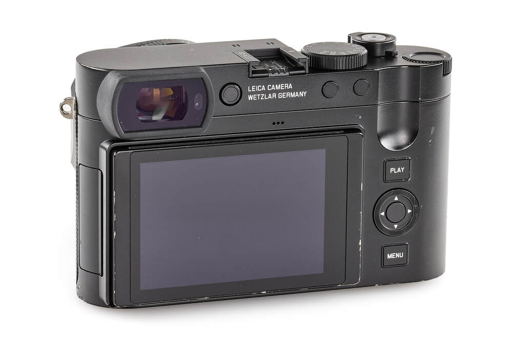 Leica Q3 19080 - with one year guarantee