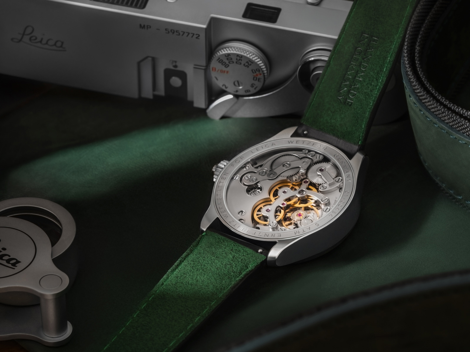 Leica ZM1 Urban Green with calfskin strap