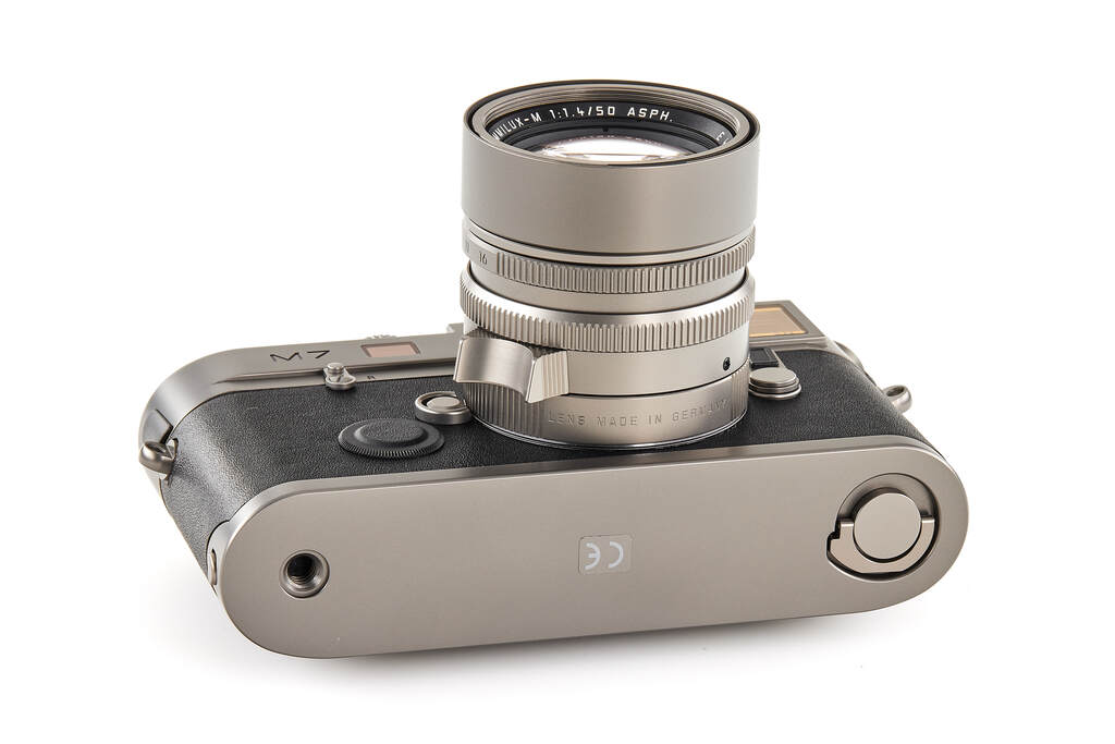 Leica M7 10570 "50 Years of Leica M System" Titan set