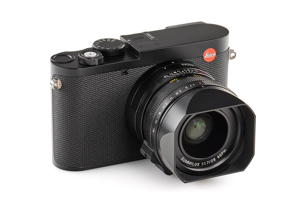 Leica Q3 19080 - like new with one year guarantee