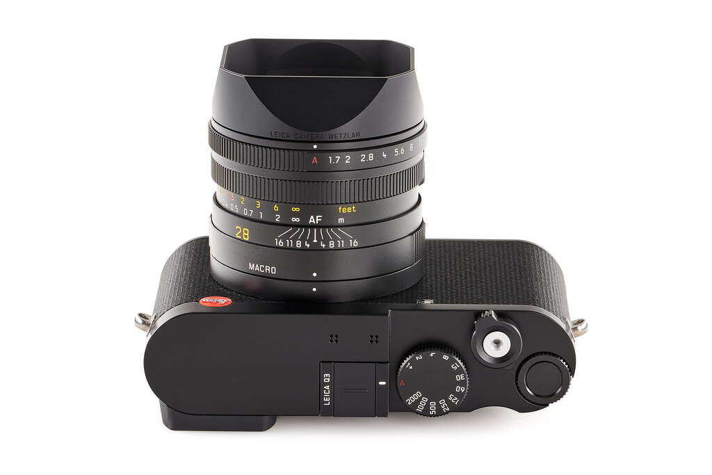 Leica Q3 19080 - like new with one year guarantee
