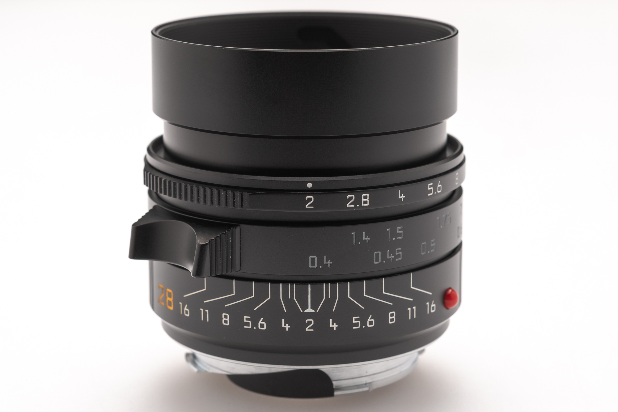 Leica 28mm Summicron-M f/2 ASPH., Black Anodized Leica 28mm Summicron-M f/2 ASPH., Black Anodized