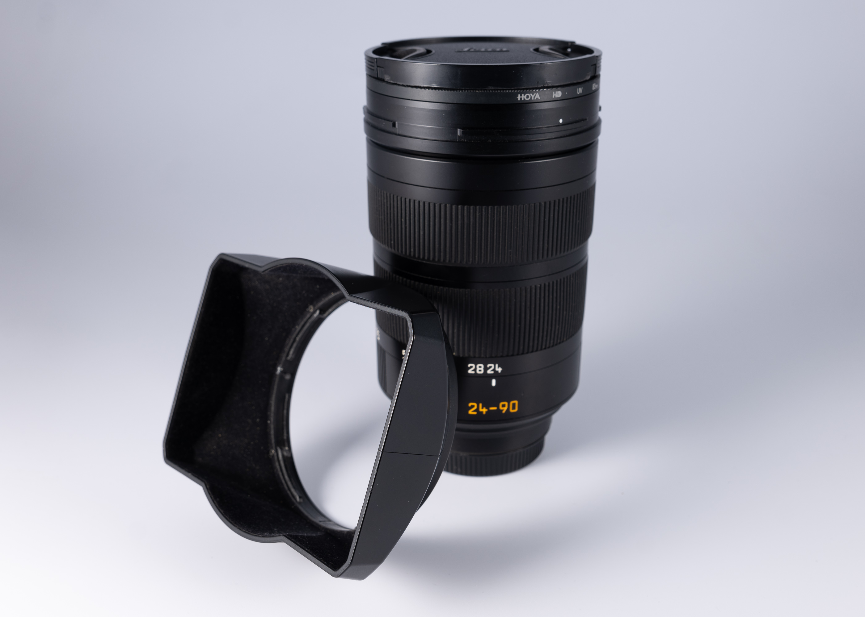 Leica Vario-Elmarit-SL 1:4,0/24-90mm. Black. 