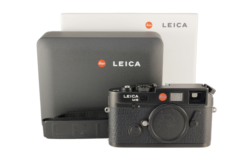 LEICA M6 TTL 0.85, black chrome finish 10436