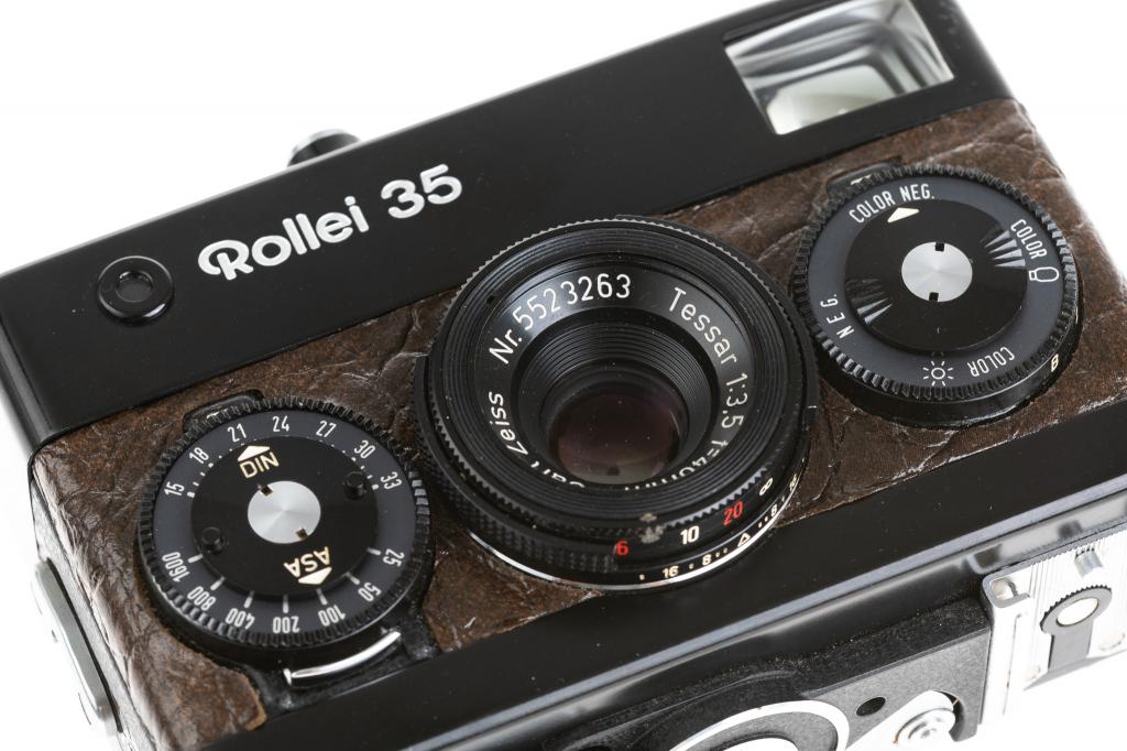 Rollei 35 black brown alligator painted leather