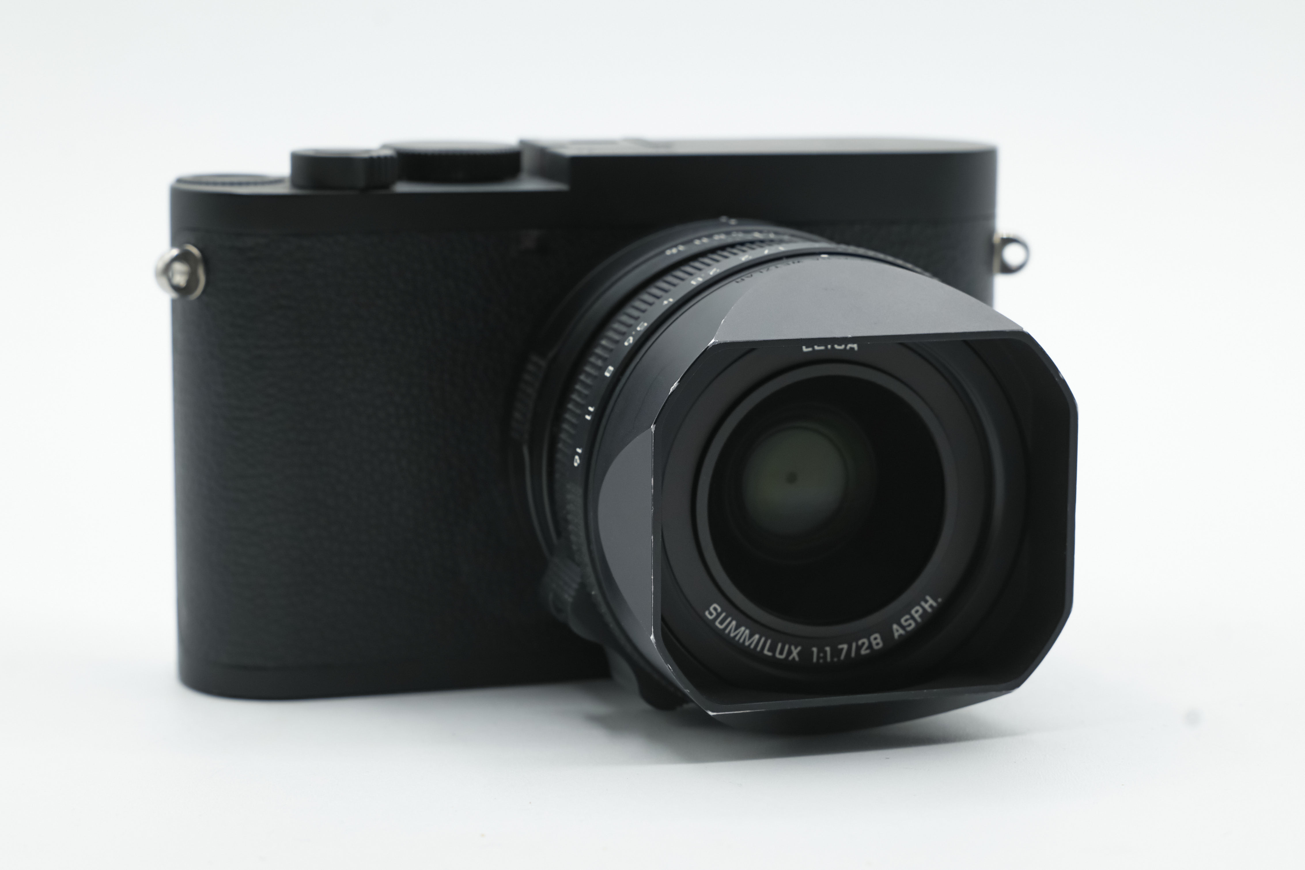 Q2 Monochrom, schwarz, Vers. EU/US/JP - 19055