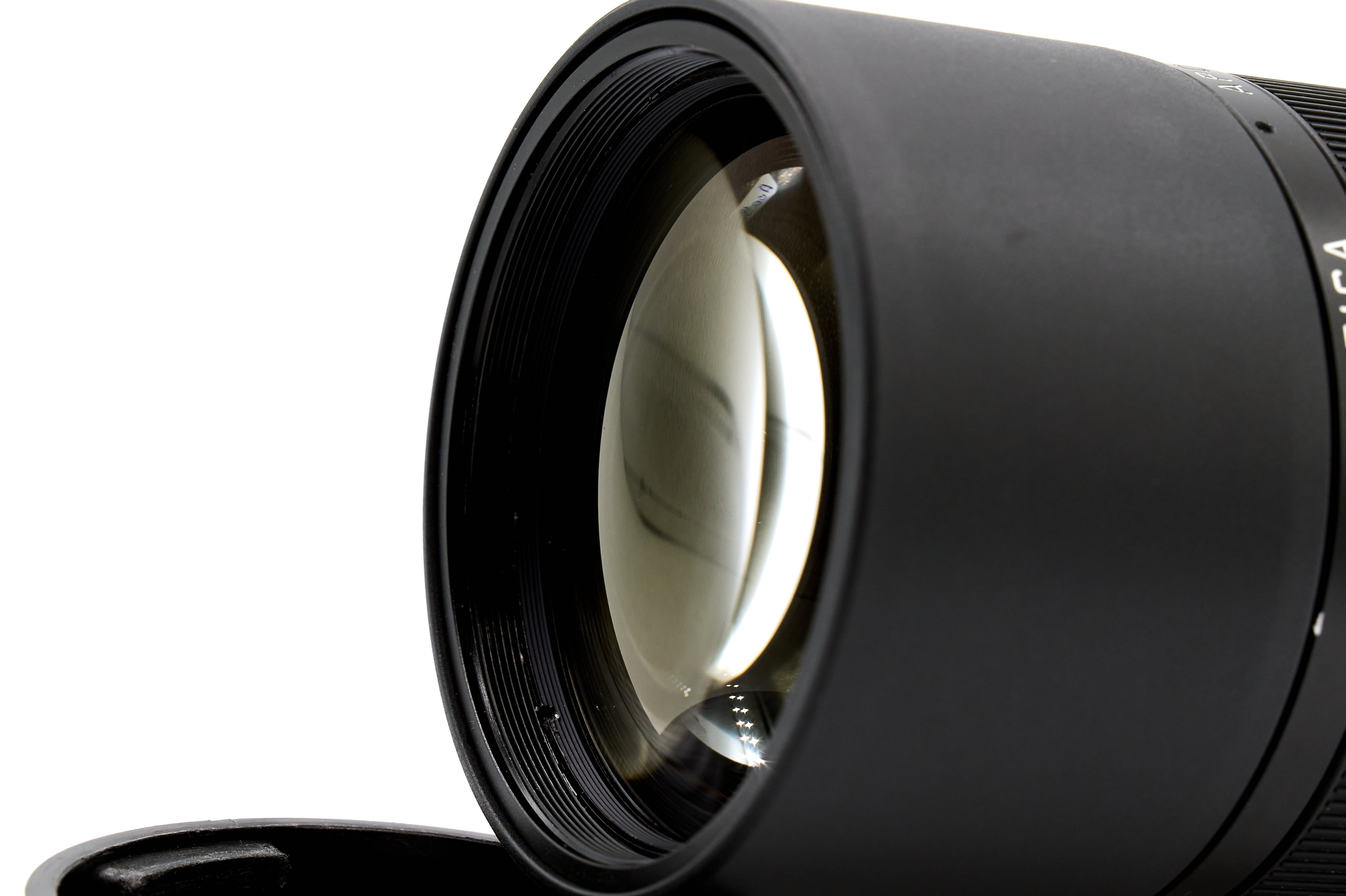 Leica APO-Elmarit-R 180mm f/2.8 - ROM 11273 Leica APO-Elmarit-R 180mm f/2.8 - ROM 11273