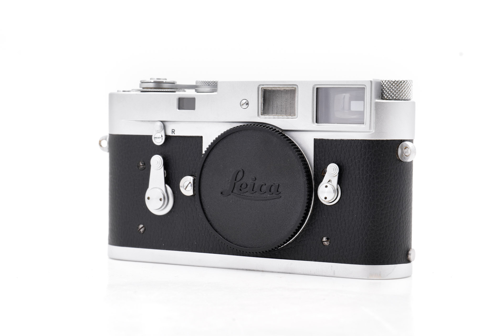 Leica M2, black with chrome finish