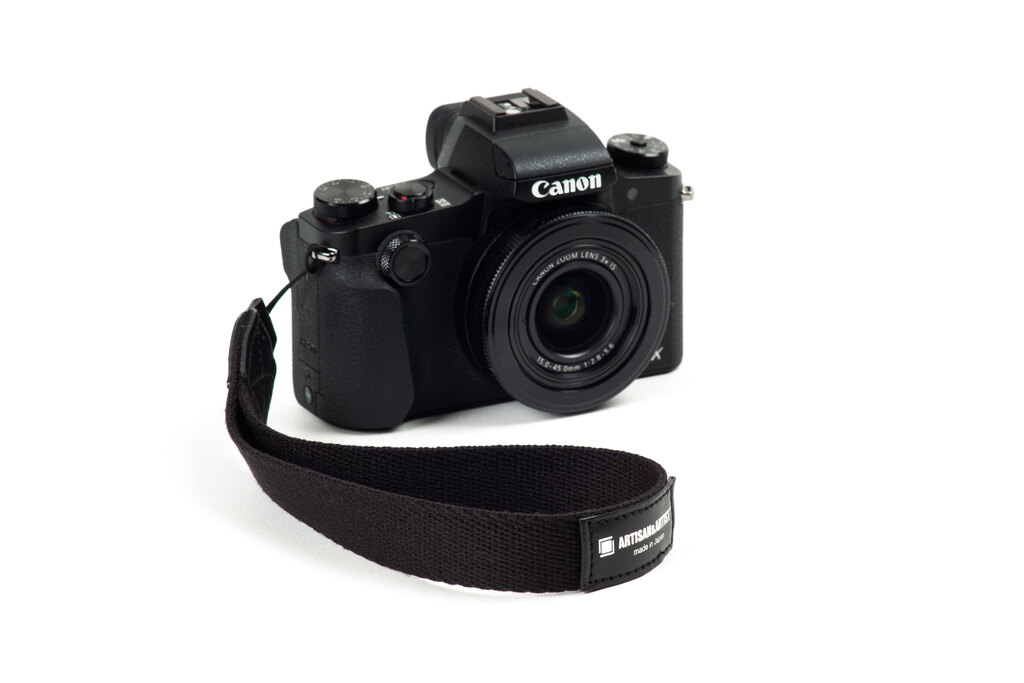 Artisan&Artist Acrylic camera strap ACAM 296 BLK