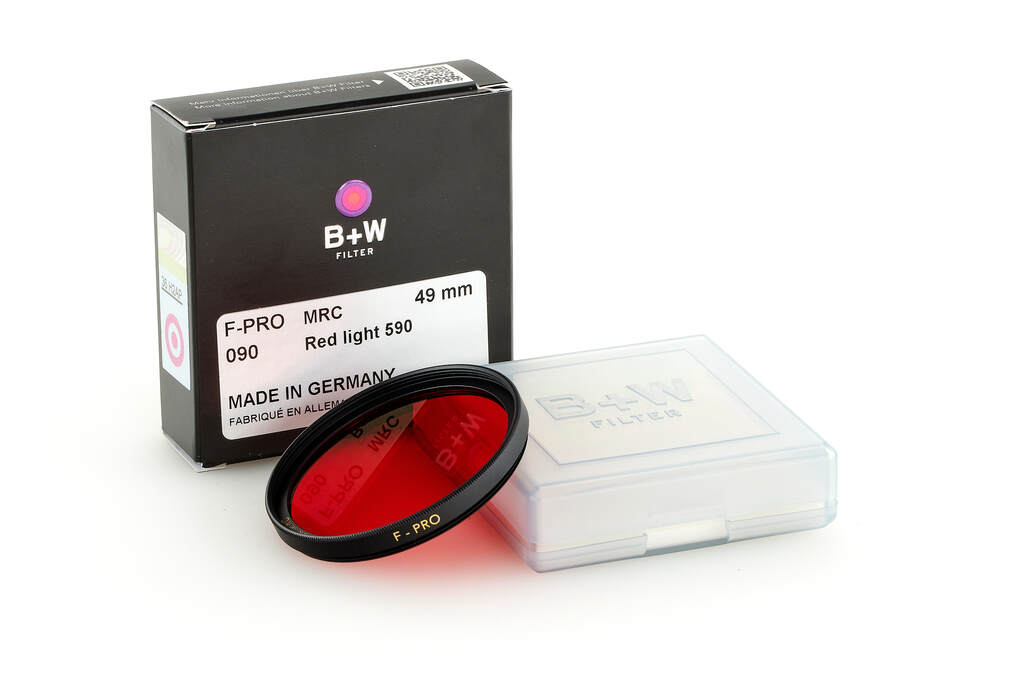 B+W 090 hellrot E 49mm