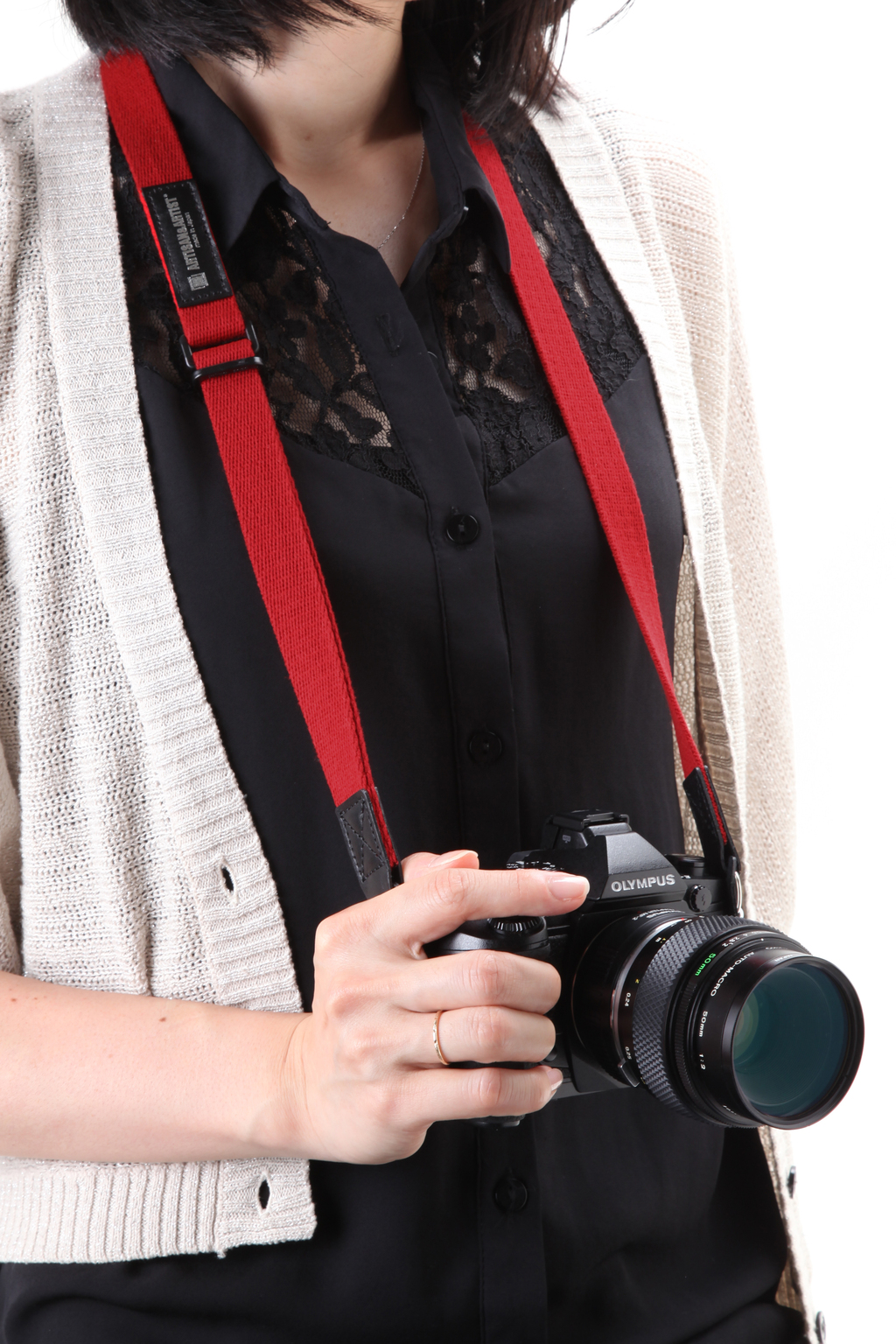 Artisan&Artist Acrylic camera strap ACAM 108 RED