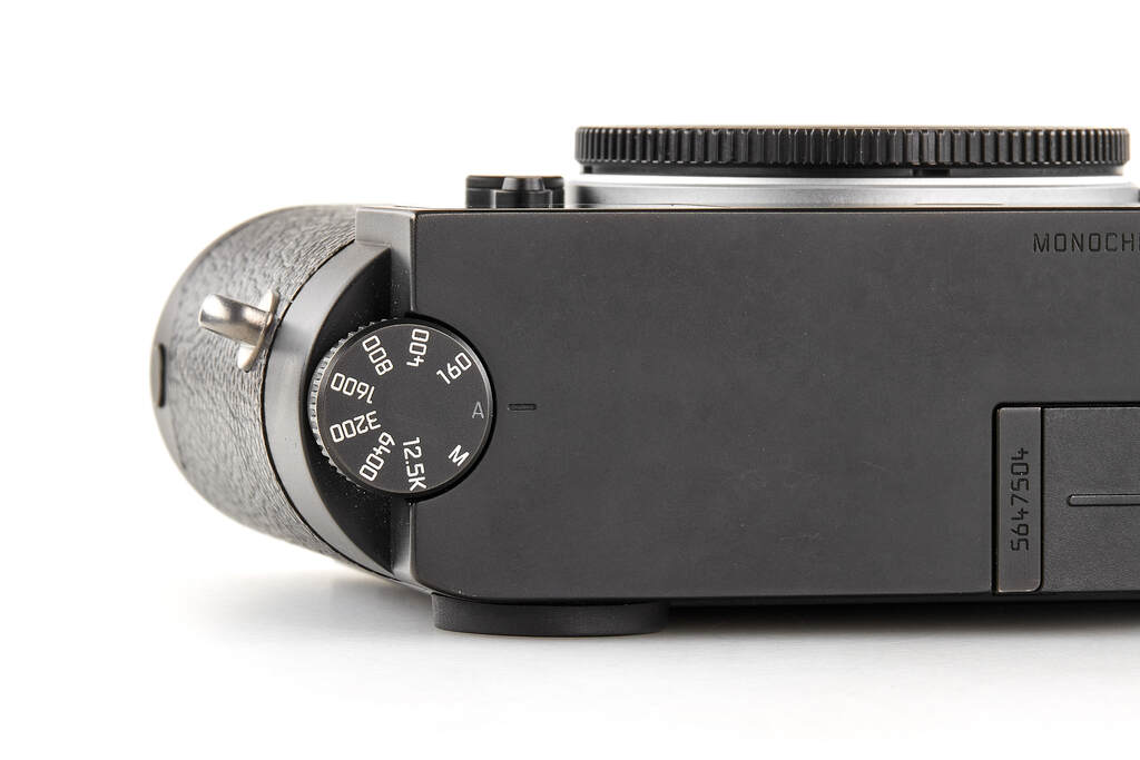 Leica M10 Monochrom 20050 black chrome - with 1 year of guarantee