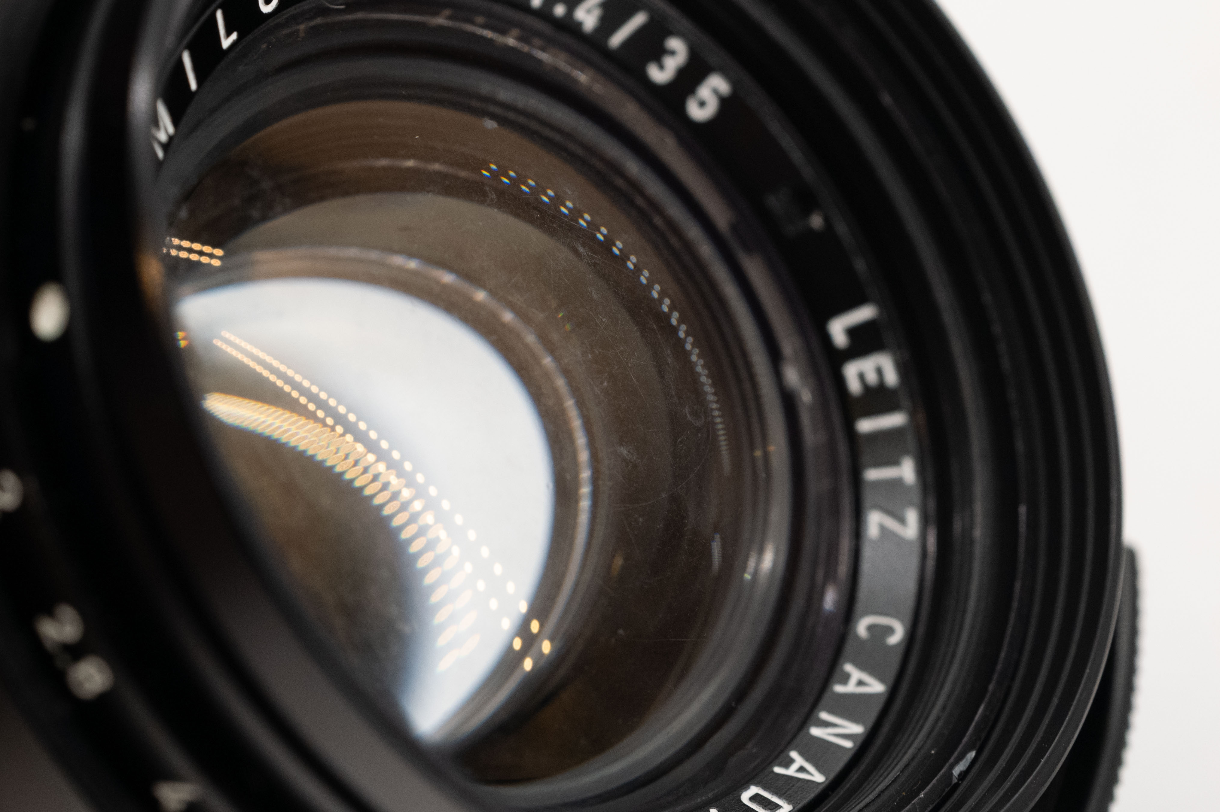 Leica Summilux-M 35mm f/1.4 V2 11870