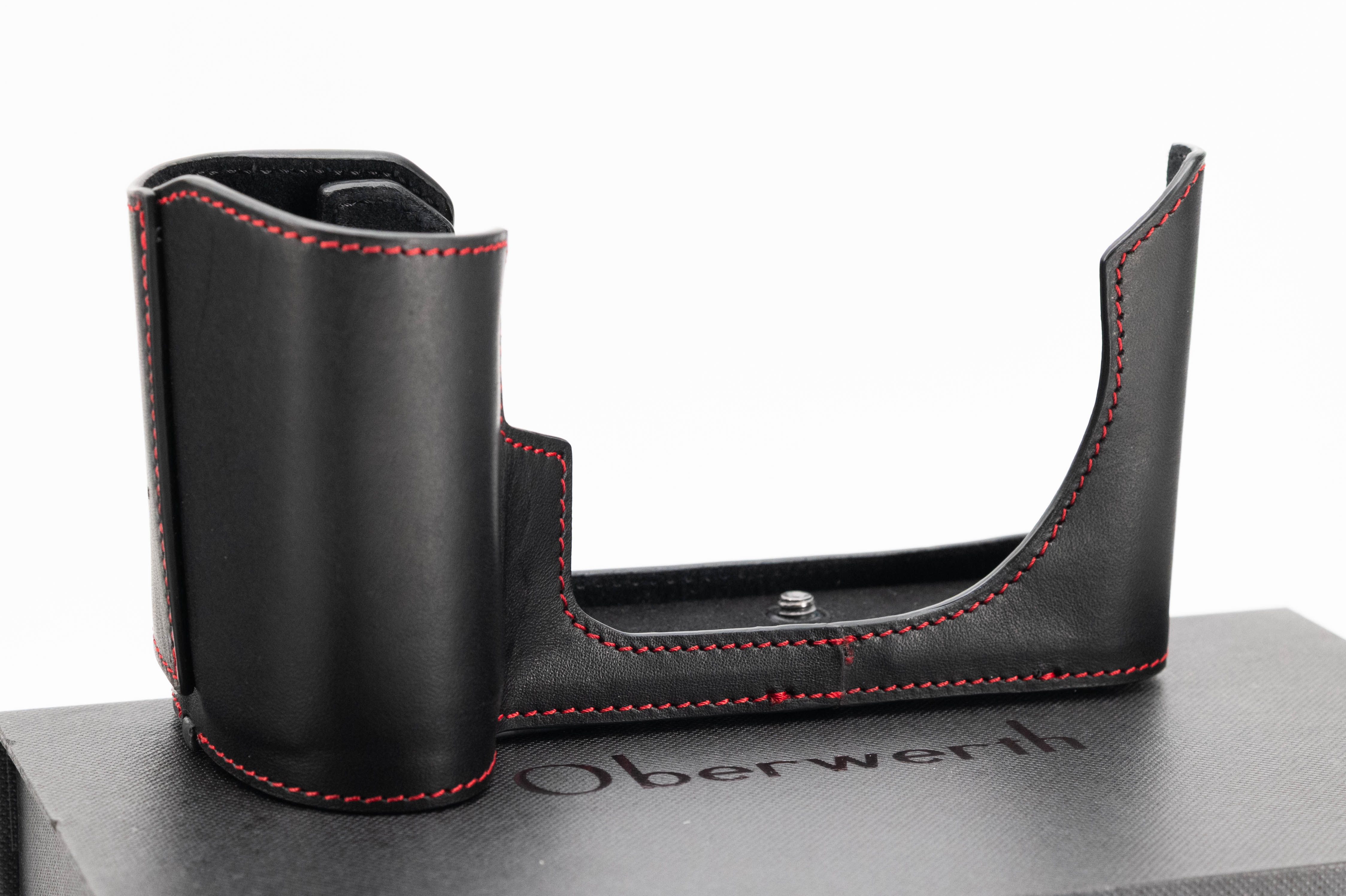 Oberwerth SL2 Half Case - Black with Red Stitching Oberwerth SL2 Half Case - Black with Red Stitching