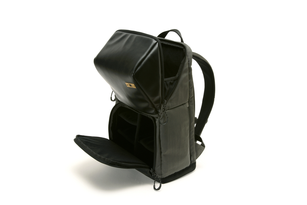 Artisan&Artist PVC leather/Nylon backpack ACAM BS0001 BKGY