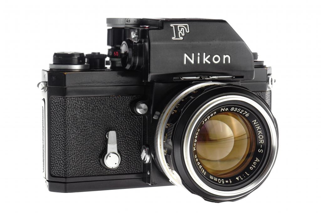 Nikon F Photomic T black paint