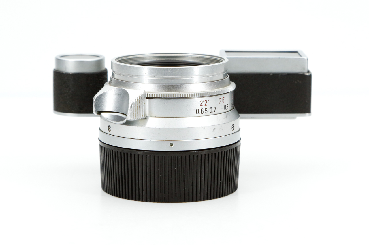 LEICA Summicron-M 2/35 with glasses