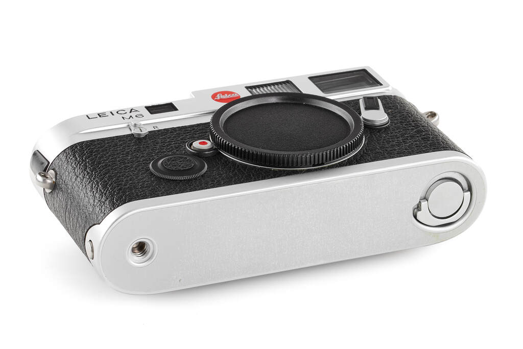 Leica M6 10414 chrome 'Elmar engraving'
