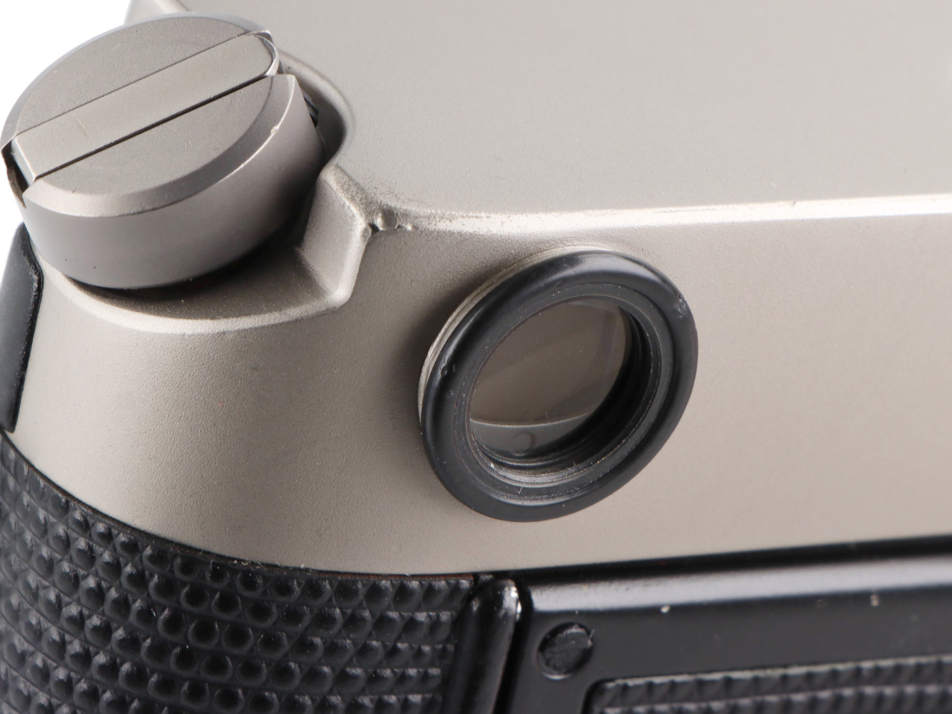 Leica M6 Titanium Lizard Skin (10414)