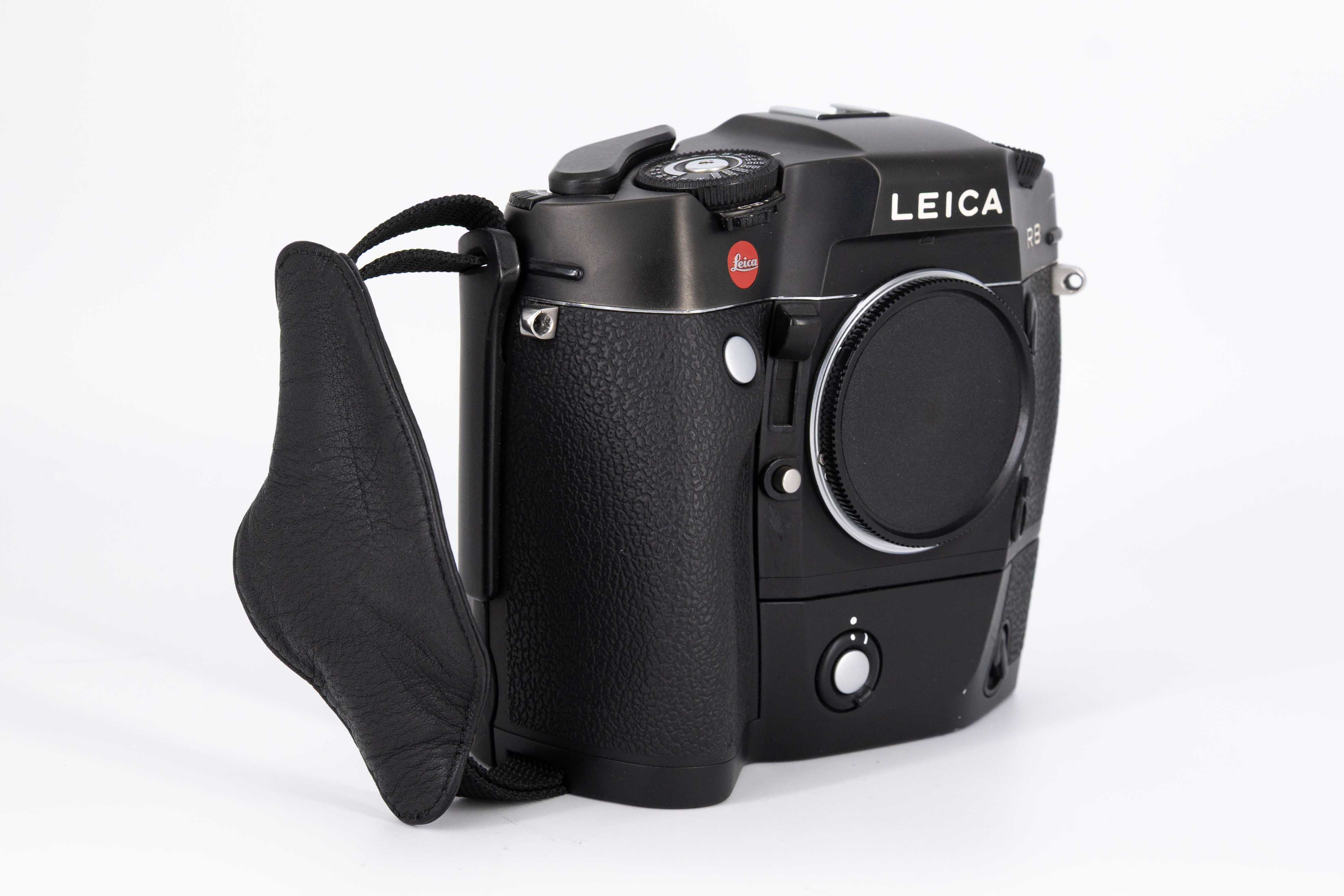 R8, schwarz verchromt