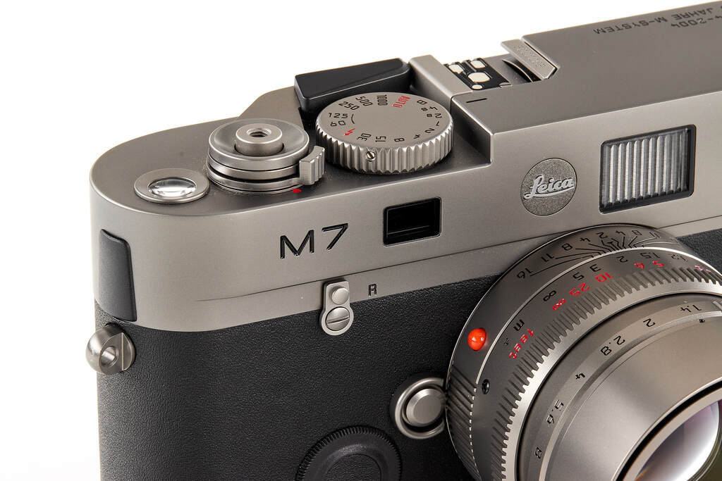 Leica M7 10570 "50 Years of Leica M System" Titan set
