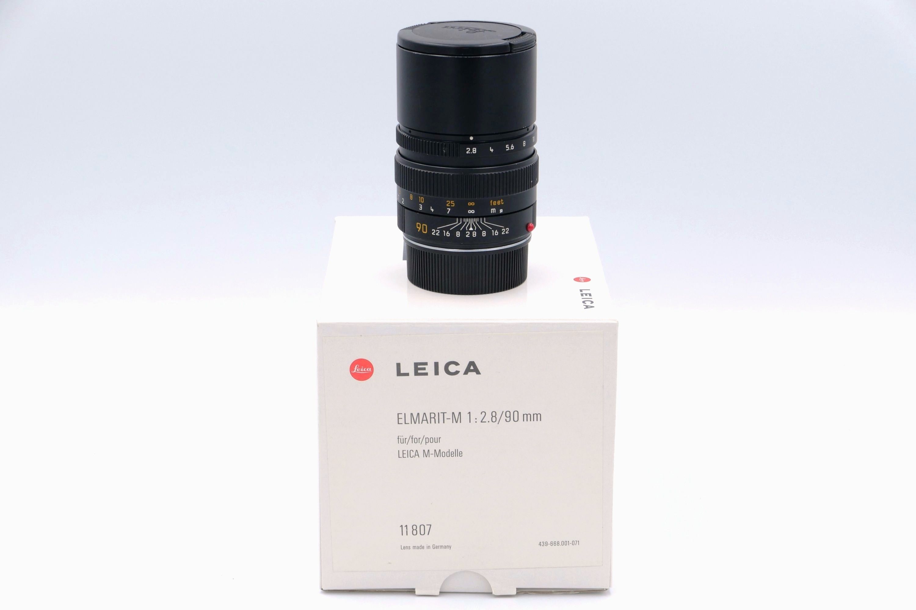 Leica Elmarit-M 90mm f2.8, black