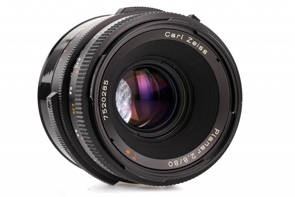 Carl Zeiss f. Hasselblad F 80/2,8 Planar TTC T*  Carl Zeiss f. Hasselblad F 80/2,8 Planar TTC T*