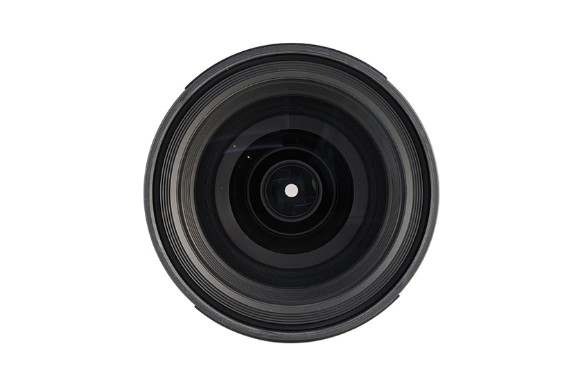 Sigma 24-70mm 1:2,8 DG DN II 024