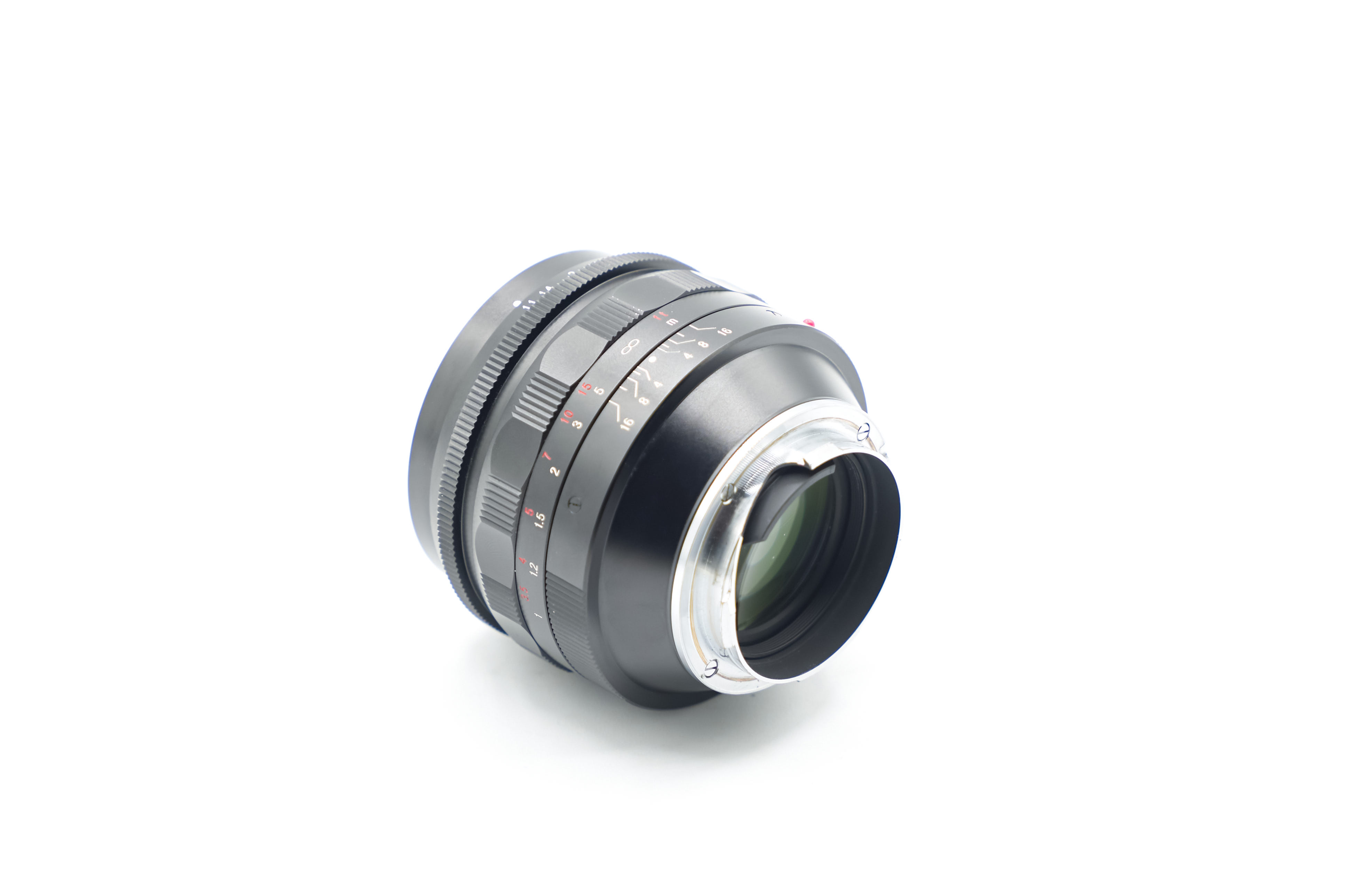 Voigtlander VM Nokton 50mm f/1.1