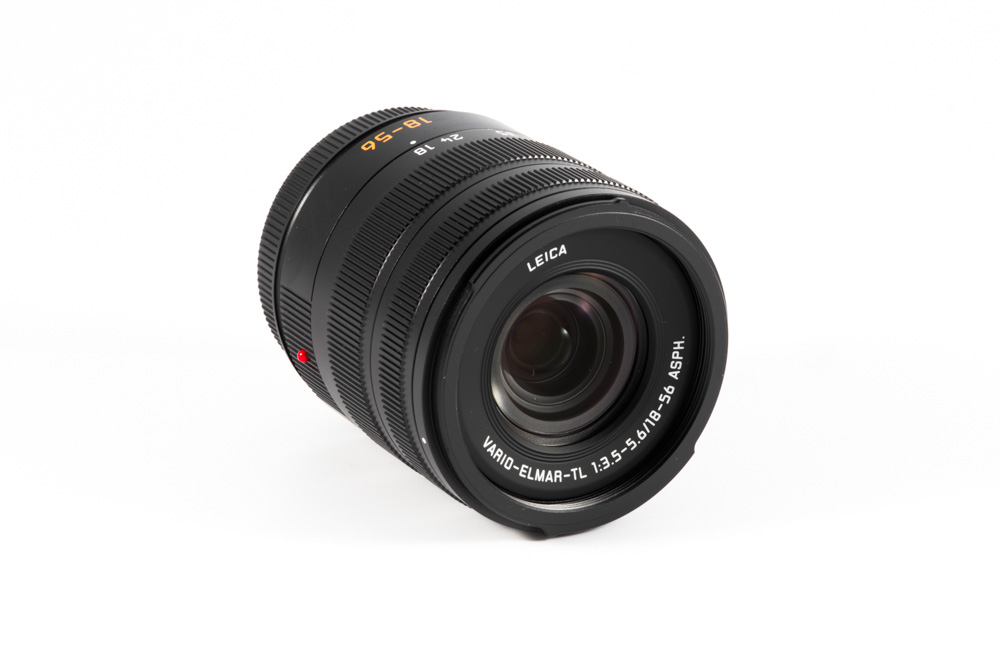 Leica Vario-Elmar 1:3.5-5.6/ 18-56mm black. Leica Vario-Elmar 1:3.5-5.6/ 18-56mm black.