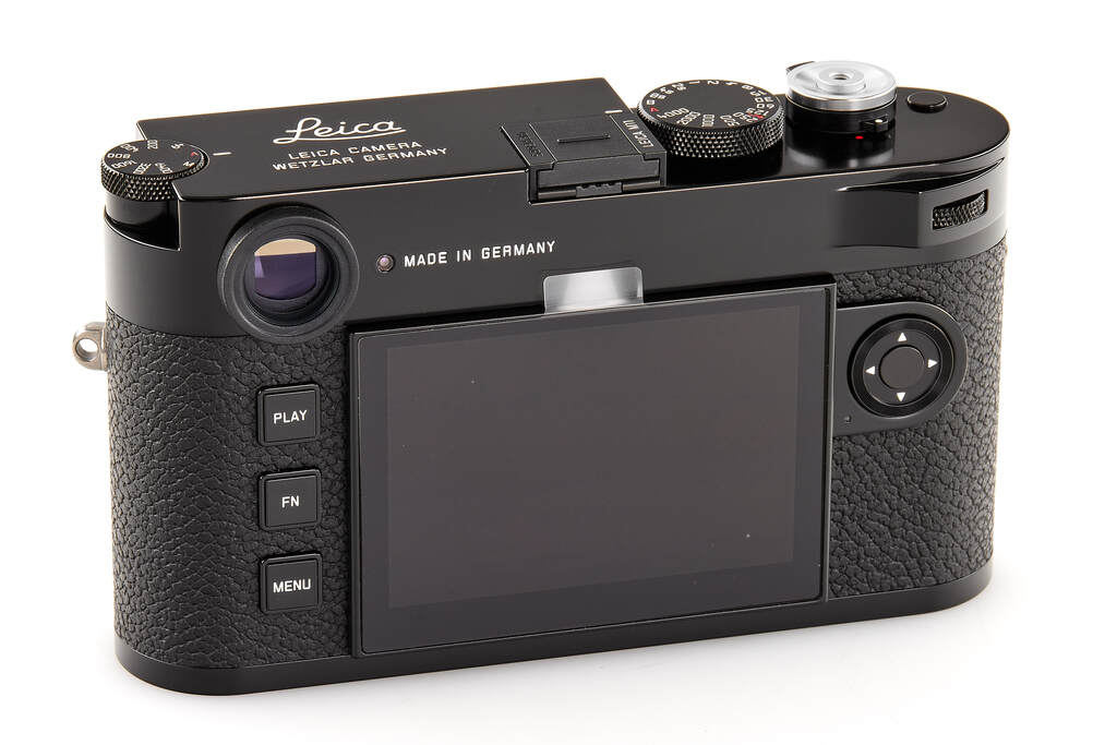 Leica M11 20230 glossy black paint - with 2 years of guarantee