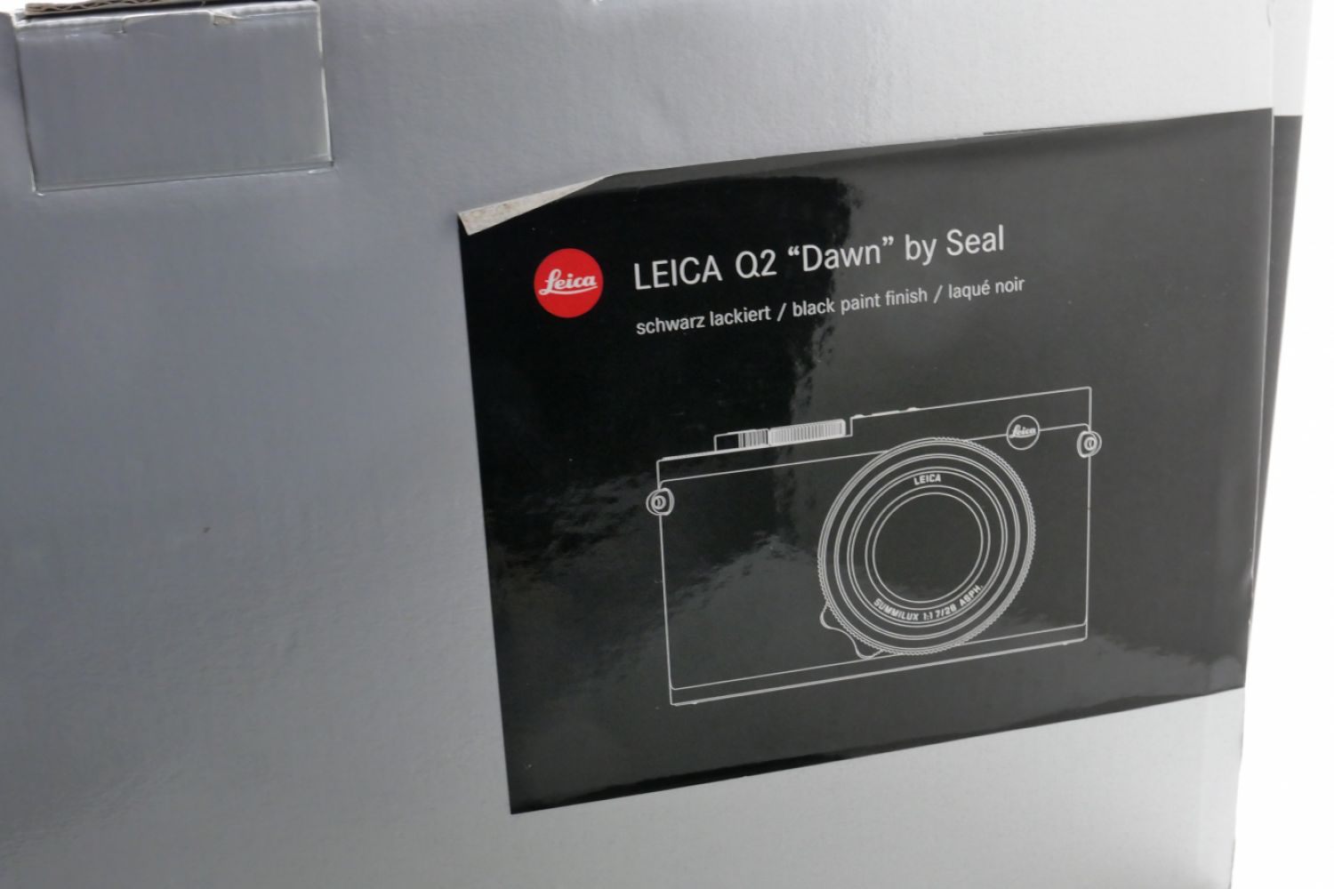 Leica Q2 "Dawn" By Seal