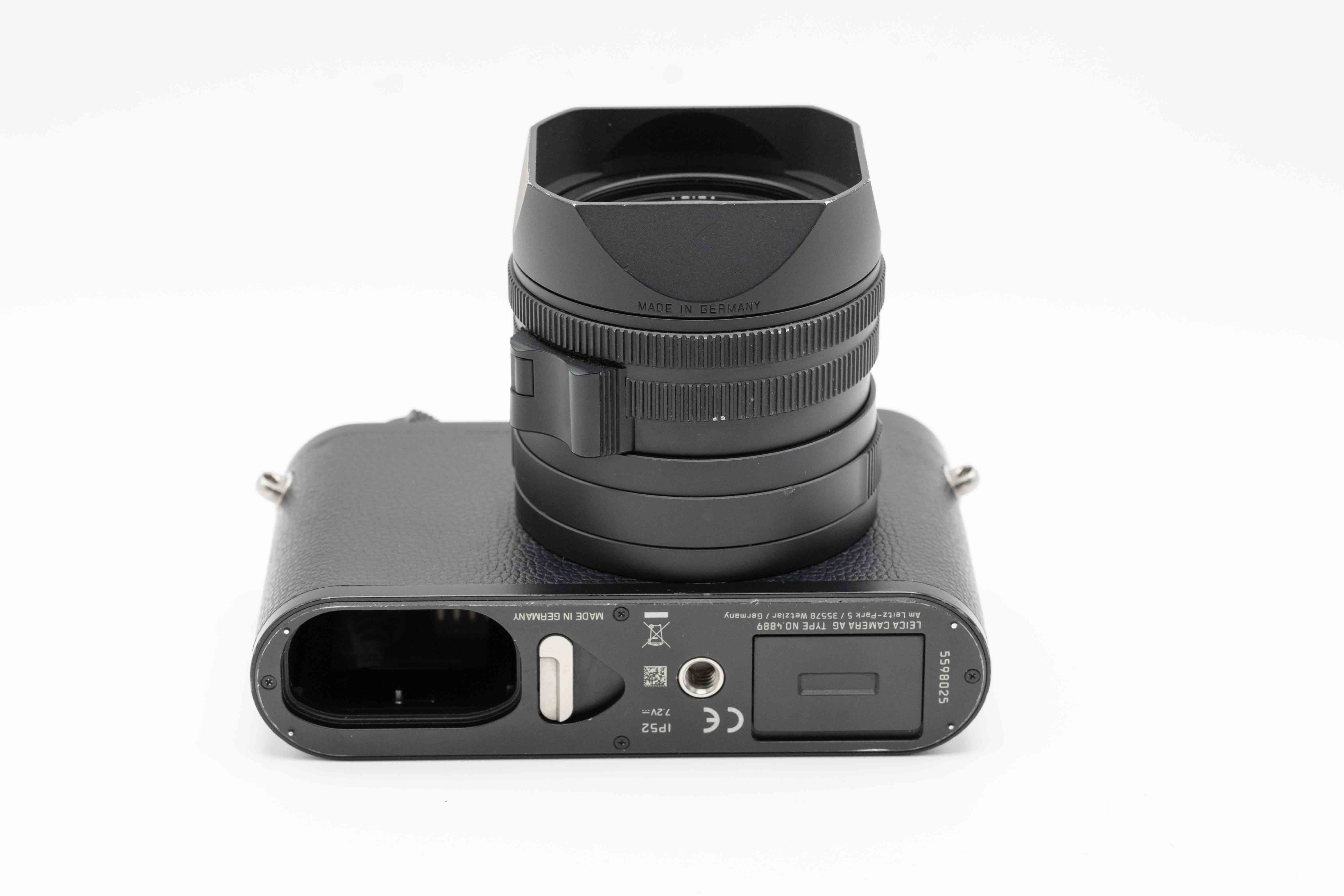 Q2 Monochrom, schwarz, Vers. EU/US/JP