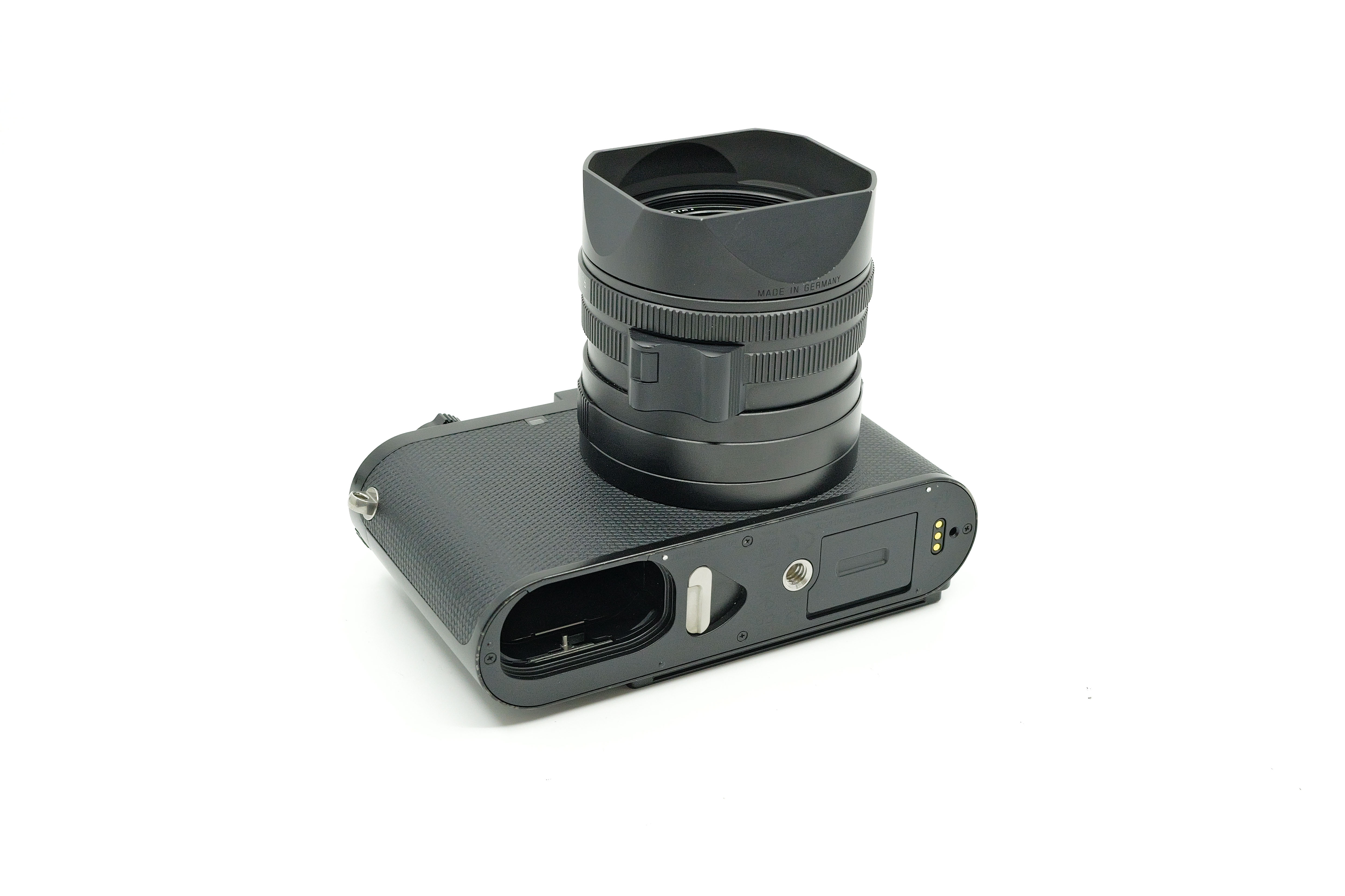 Q3, black lacquered (EU/US/CN version)
