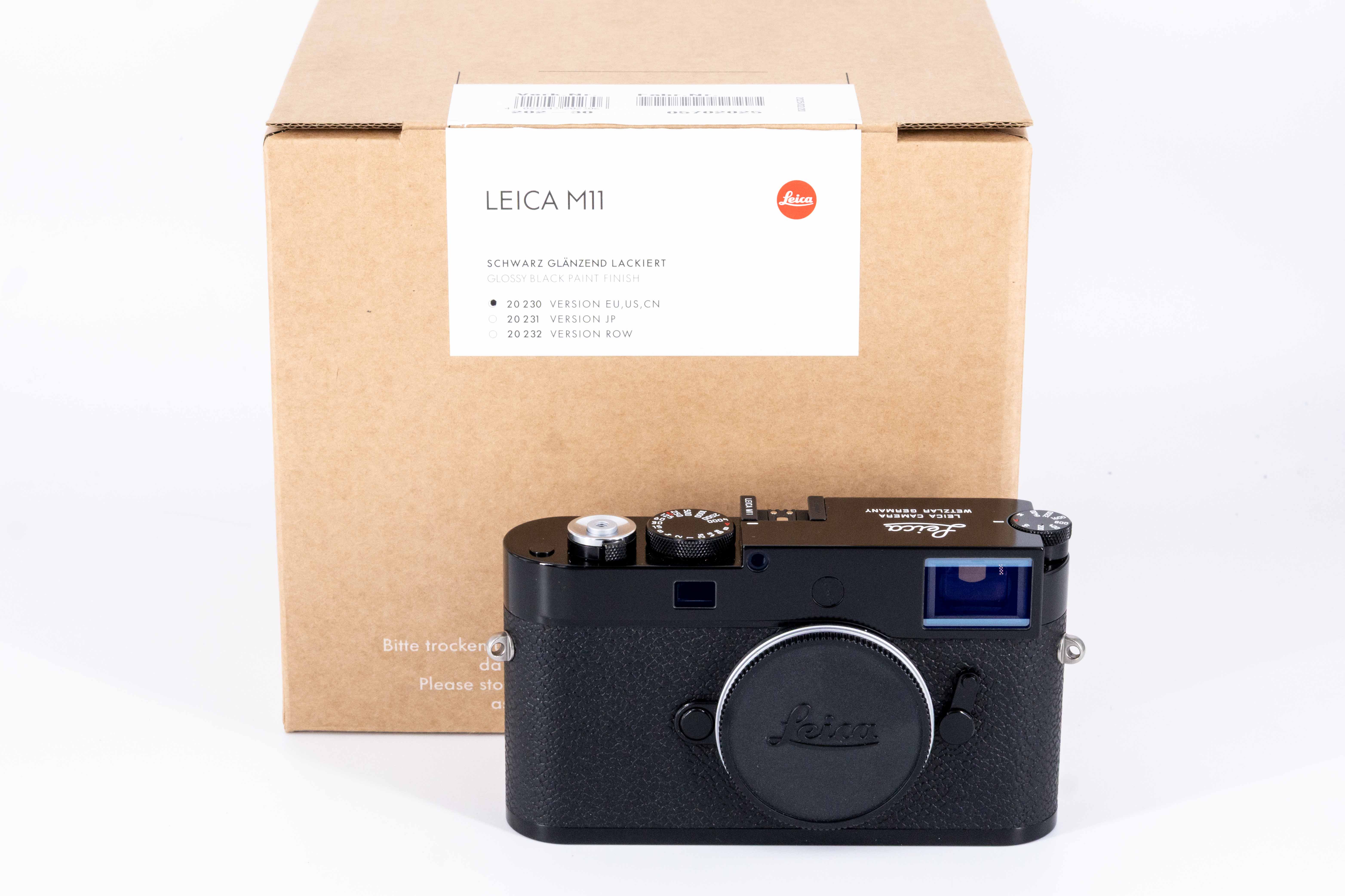 Leica M11 Glossy Black Paint Finish - Demo