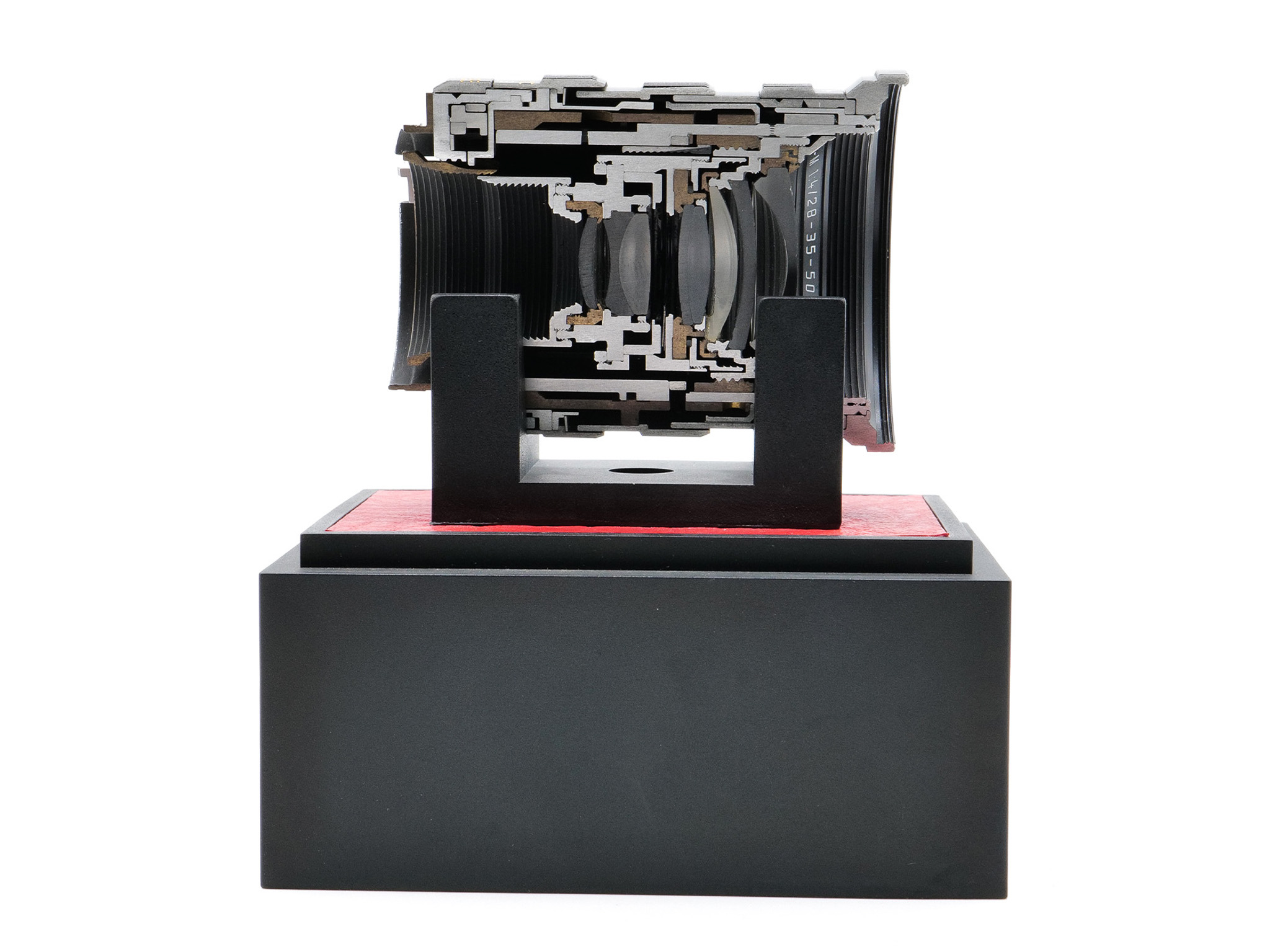 Leica Tri Elmar "cutaway" (11097) Leica Tri Elmar "cutaway" (11097)